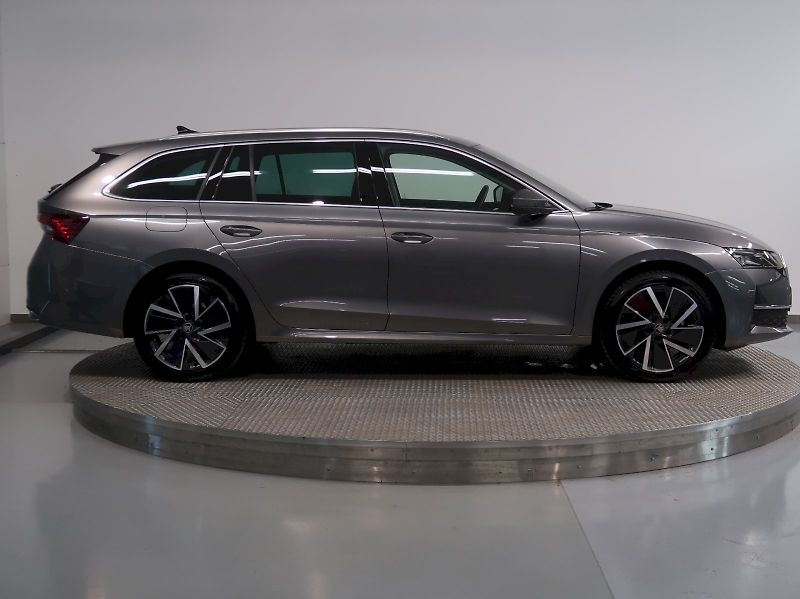 Škoda Octavia (2026) TOP SELECTION 2.0TDI 110KW DSG - fotka 8 z 47