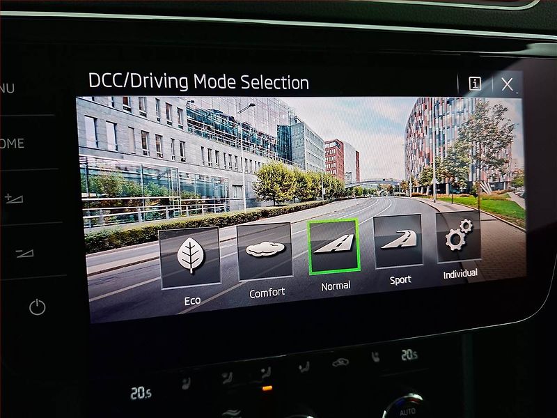 Škoda Superb (2018) Laurin&Klement 2.0 TSI - fotka 18 z 27