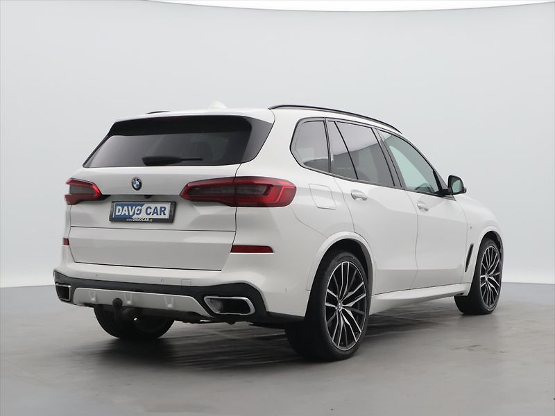 BMW X5 3,0 40 250kW xDrive Mpaket DPH - fotka 7 z 42
