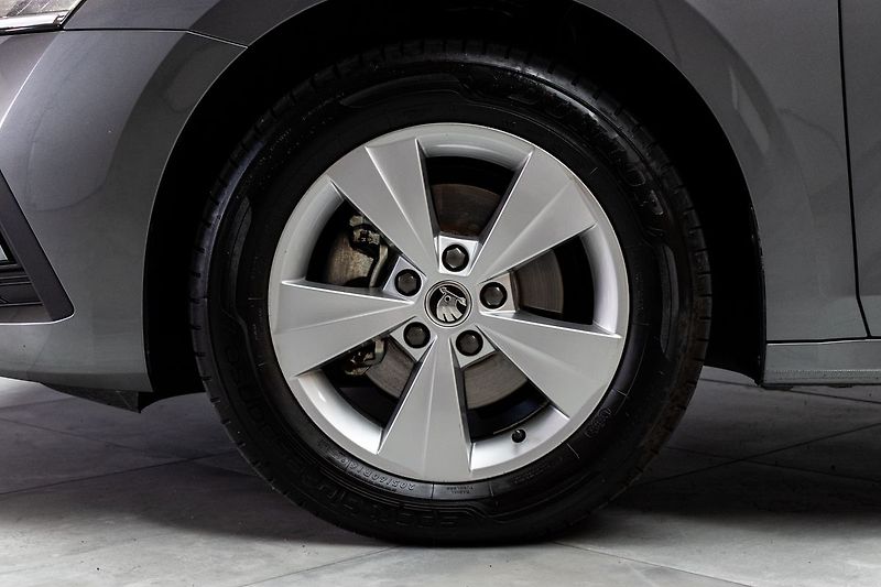Škoda Octavia 2.0TDI DSG*ACC*MIRROR-LINK*DPH - fotka 25 z 32
