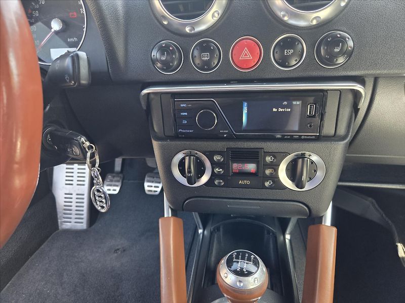 Audi TT 1,8 Turbo Edice Baseball 20V 1 - fotka 14 z 20