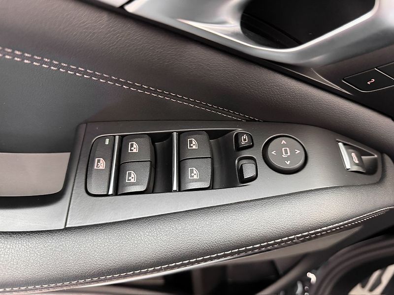 BMW X5 30d xDrive M-SPORT, VZDUCH, PA - fotka 33 z 40