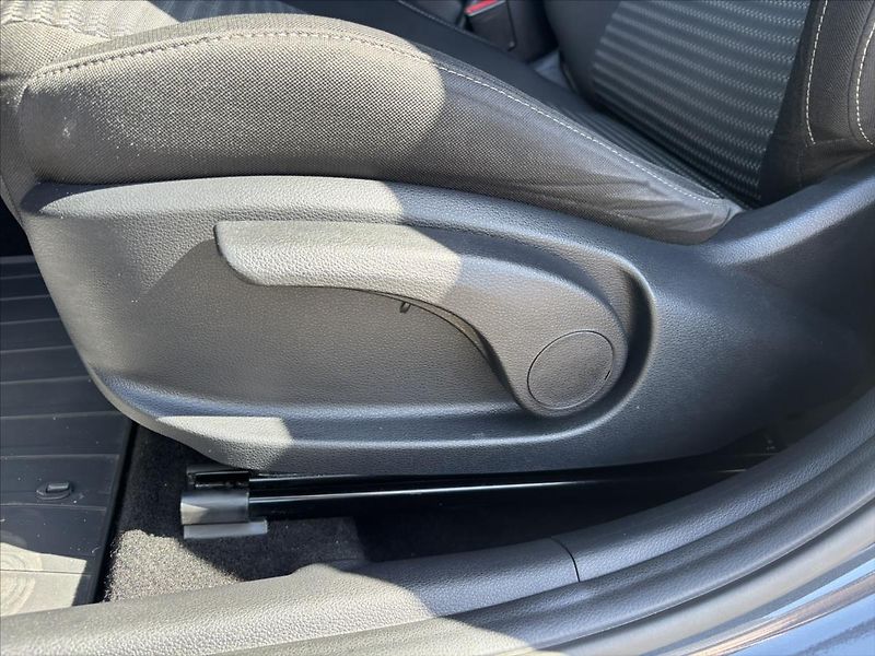 Kia Ceed 1,5 TGDi AT TOP PLNÝservisKIA - fotka 11 z 44