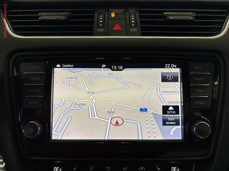 Škoda Octavia (2016) 2.0 TDi, ČR, Xenon, panor - fotka 11 z 19