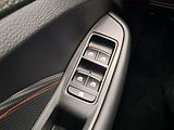 MG ZS (2023) Exclusive 1.0 Turbo, Automat - náhled 18