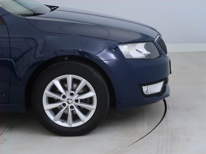 Škoda Octavia (2015) 1.6 TDI, Automat, Serv.kniha - fotka 13 z 16