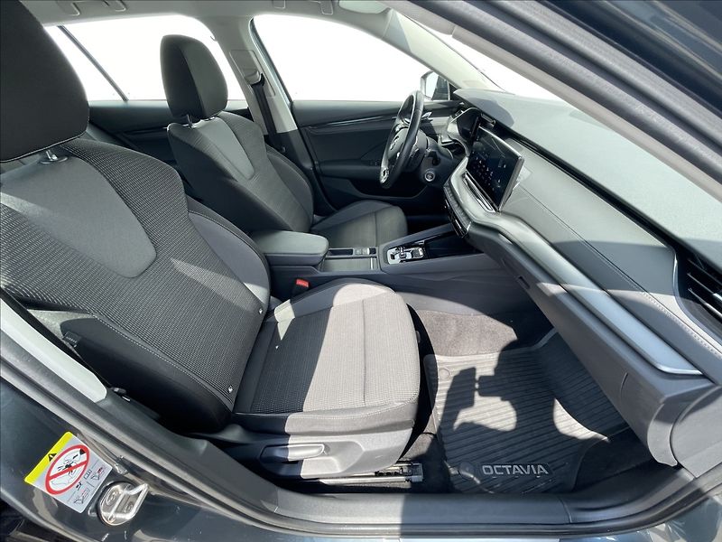 Škoda Octavia 1,4 TSI DSG Combi Ambition  iV - fotka 18 z 24