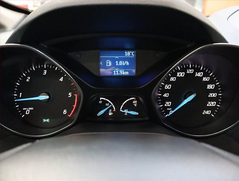 Ford C-MAX (2011) 1.6 TDCi, Serv.kniha, Tempomat - fotka 11 z 17