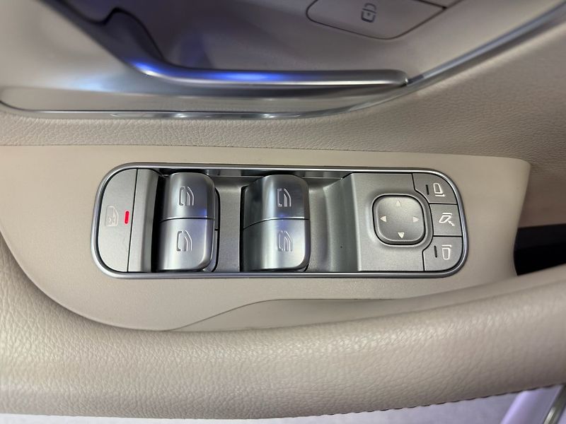 Mercedes-Benz GLE 400d 4MATIC AMG, AIRMATIC, WEB - fotka 26 z 30