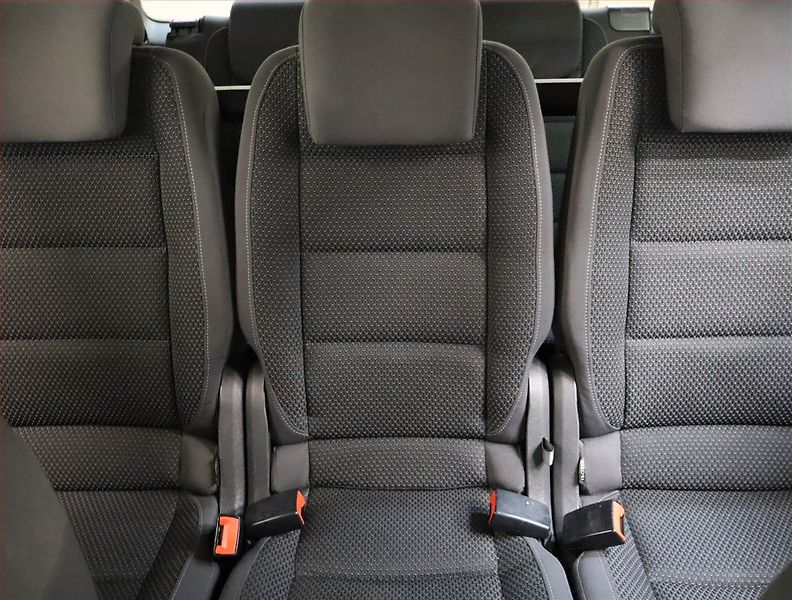 Volkswagen Touran (2011) 2.0 TDI, 7 míst, Serv.kniha - fotka 10 z 22