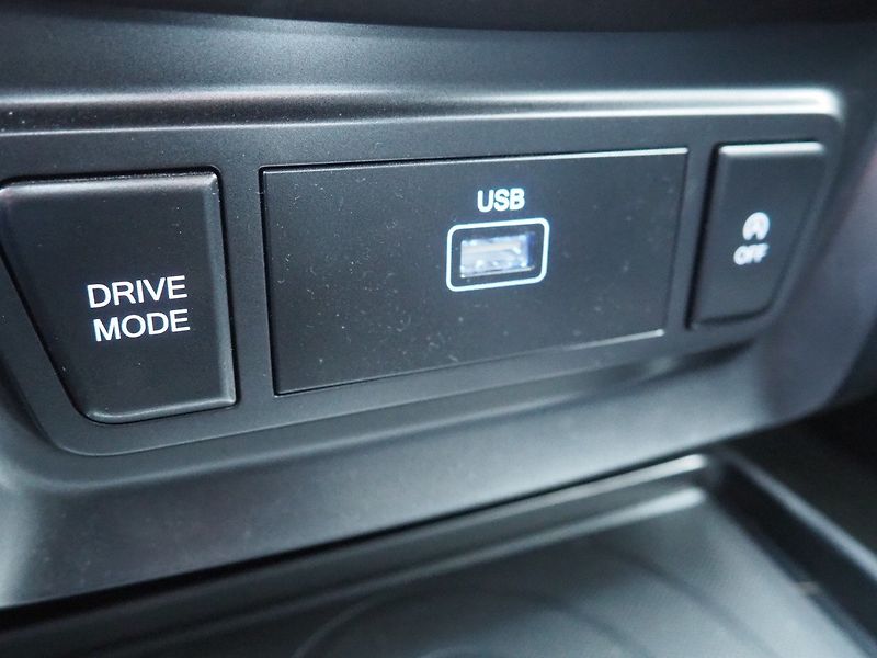 SsangYong Tivoli (2024) Grand, 1.5 T-GDI, Style+ - fotka 30 z 32