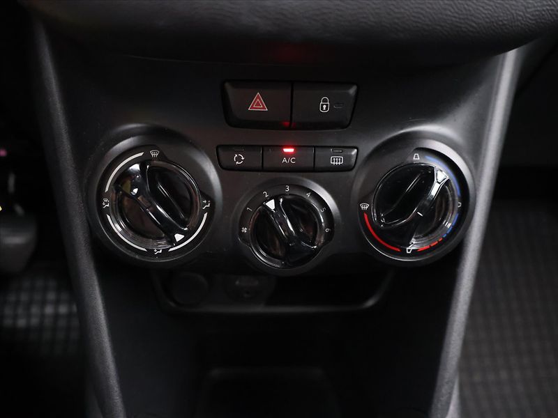 Peugeot 208 1,2 PT 60kW Klima CZ LPG - fotka 18 z 26