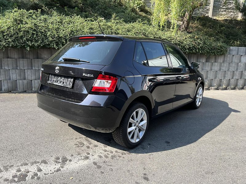 Škoda Fabia 1.0 MPi VÝBAVA JOY - fotka 5 z 16
