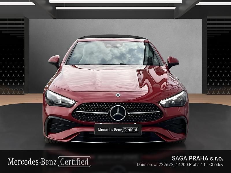 Mercedes-Benz CLE 450 4MATIC kabriolet AMG Line - fotka 2 z 24