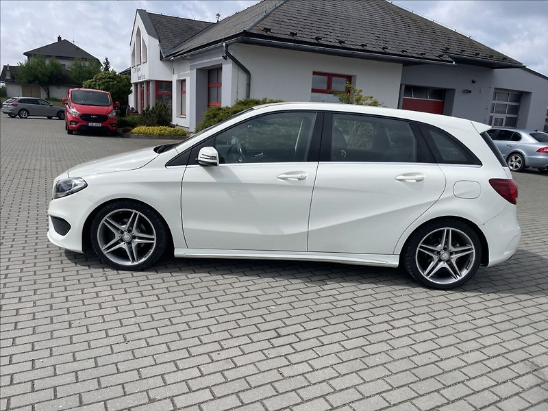 Mercedes-Benz Třídy B 2,2 CDi B200 Premium Automat L - fotka 2 z 35