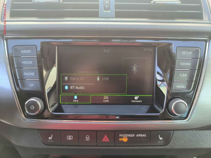 Škoda Fabia (2015) 1.2 TSI, ČR, Style, DSG - fotka 12 z 21