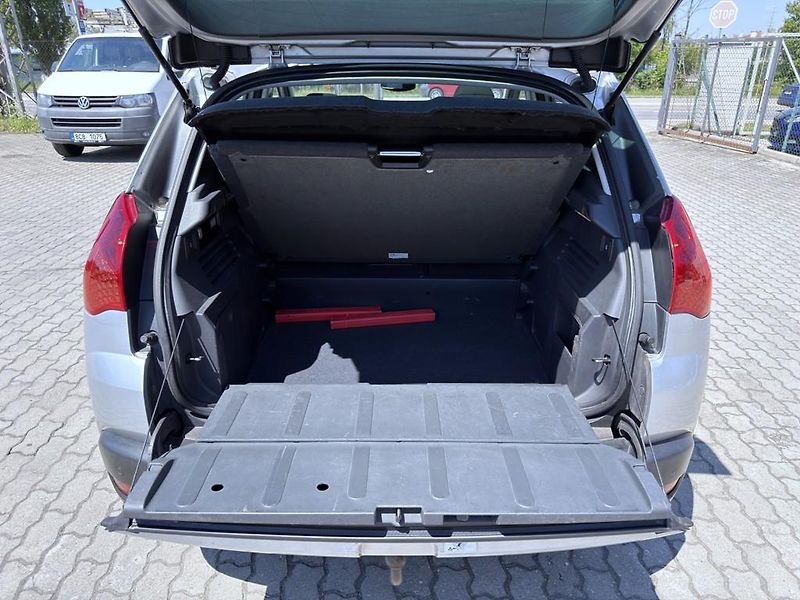 Peugeot 3008 1.6i 88 kW panorama - fotka 10 z 18