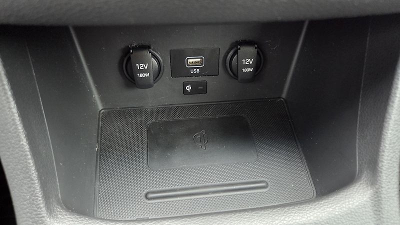 Hyundai i30 (2023) 1.5T-GDI 117 kW, Smart CZ DPH - fotka 24 z 30