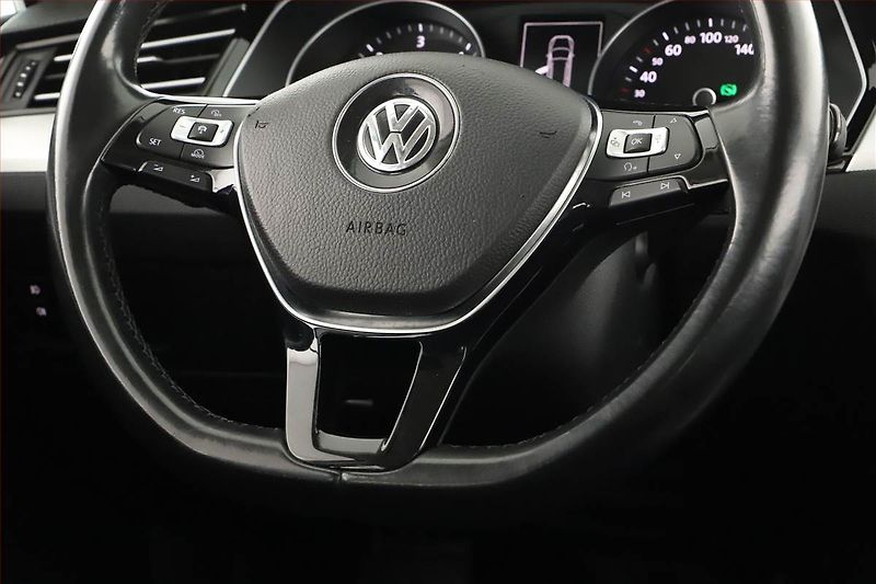 Volkswagen Passat (2015) 2.0 BiTDI, 4X4, Automat, Kůže - fotka 17 z 21