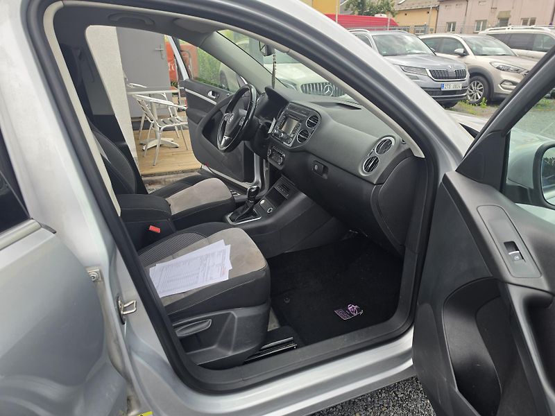 Volkswagen Tiguan 2.0 TDI DSG TZ 4Motion Led - fotka 14 z 20