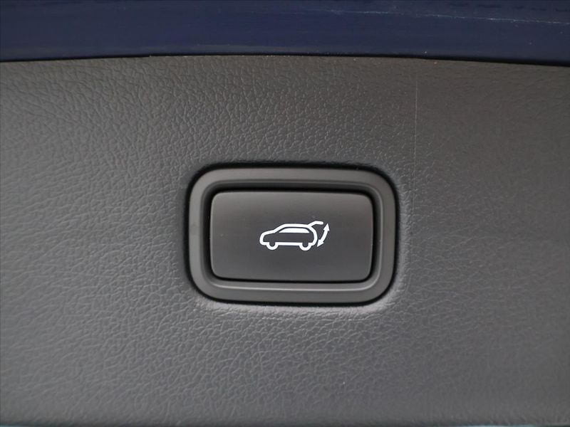 Hyundai Tucson 1,6 CRDI 100 kW CZ 1.Maj. - fotka 11 z 30