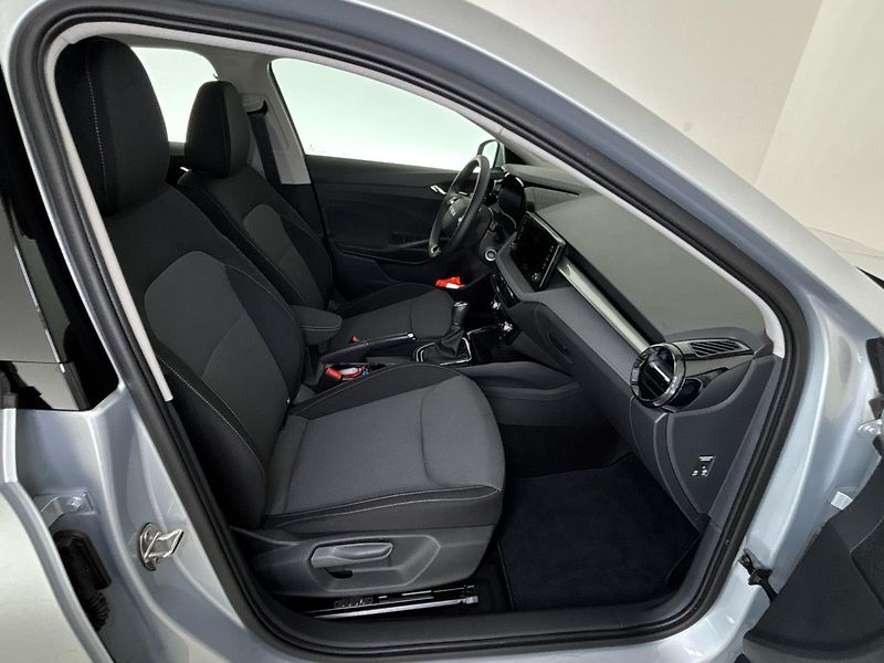 Škoda Fabia Selection - fotka 9 z 28