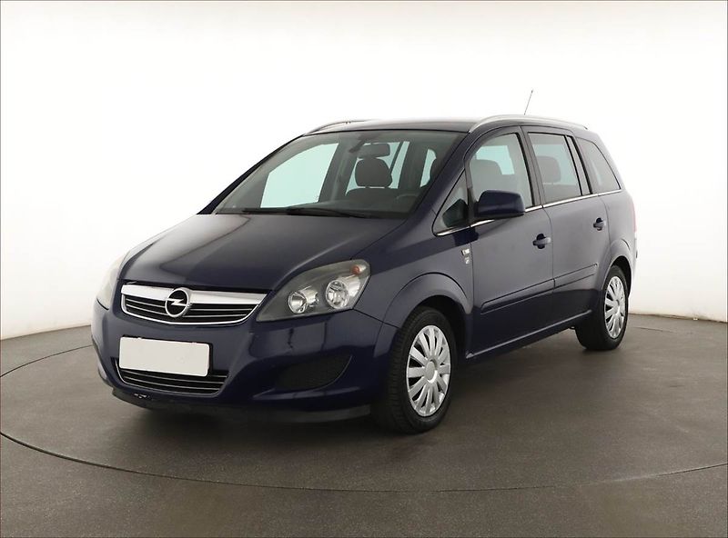Opel Zafira (2010) 1.6, 7 míst, jezdí výborně - fotka 2 z 13