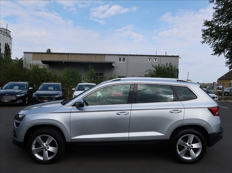 Škoda Karoq 2,0 TDi,110kW,Style,1majČR,4X4 - fotka 5 z 30