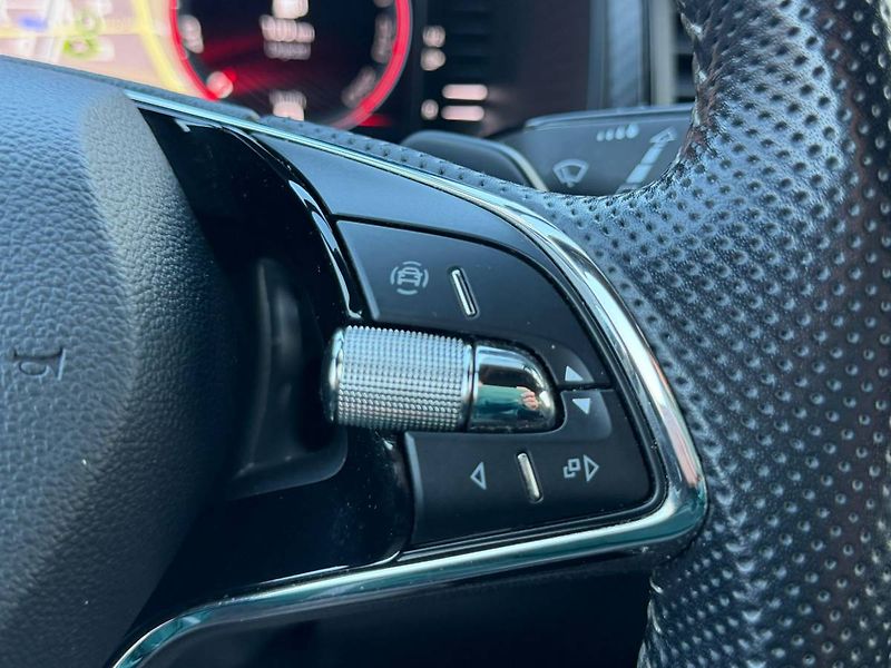 Škoda Kodiaq SportLine 2,0 TDI 110 kW 7° DS - fotka 15 z 35
