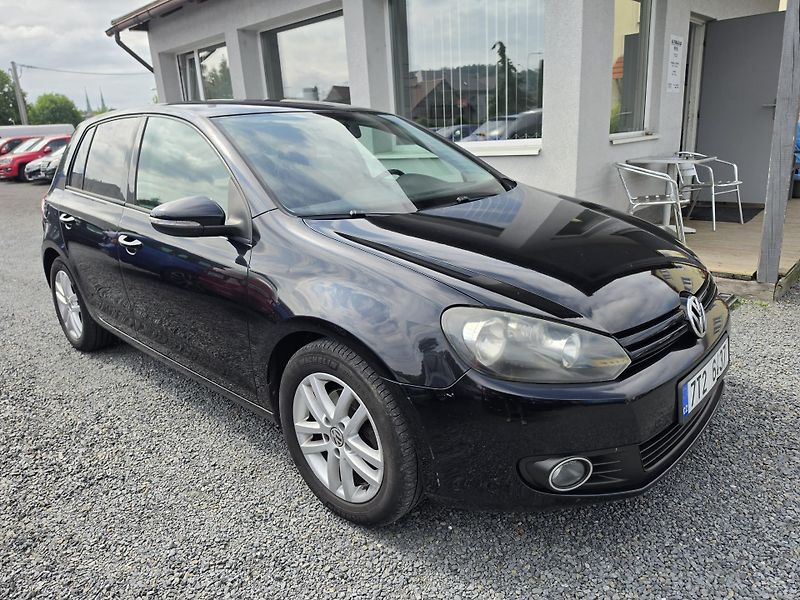 Volkswagen Golf 1.4 TSI 90 kW 6ti Kamera  - fotka 1 z 17