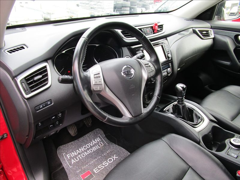 Nissan X-Trail 1.6dCi 96kW 4x4 Tekna, 1.maj. - fotka 17 z 78