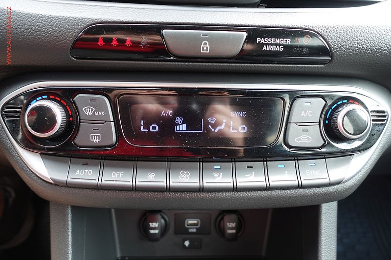 Hyundai i30 (2021) 1.5 T-GDi 48V, Smart - fotka 18 z 24