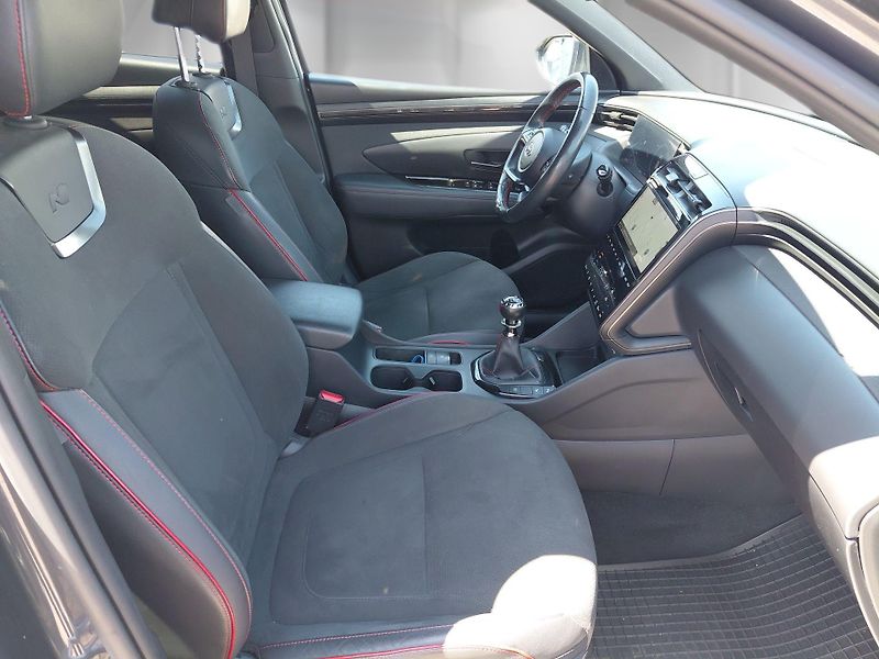 Hyundai Tucson (2023) 1,6 T-GDi 110 kW N-line - fotka 22 z 24