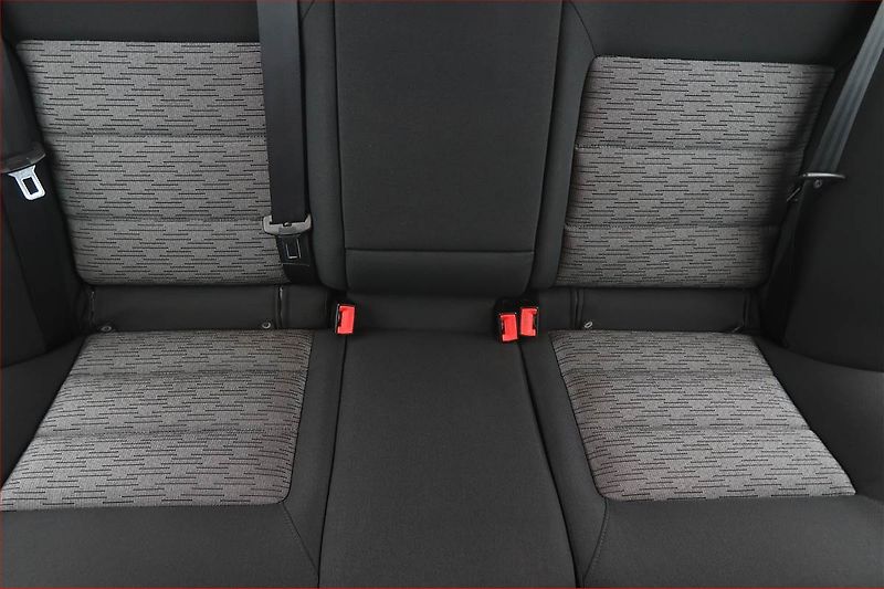 Škoda Octavia (2013) 1.6 TDI, po STK, pěkný stav - fotka 10 z 14