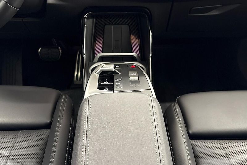 BMW X1 xDrive23d - fotka 11 z 19