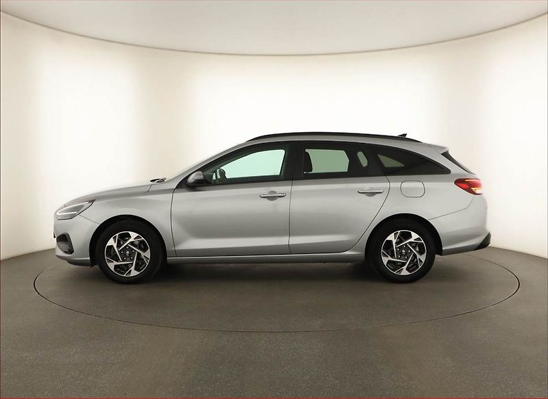 Hyundai i30 (2025) Smart 1.5 DPI, ČR,1.maj - fotka 3 z 15