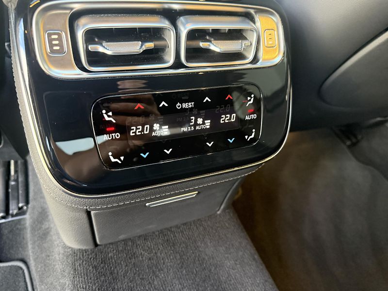 Mercedes-Benz Třídy S (2024) S 450d 4MATIC Long - fotka 42 z 43