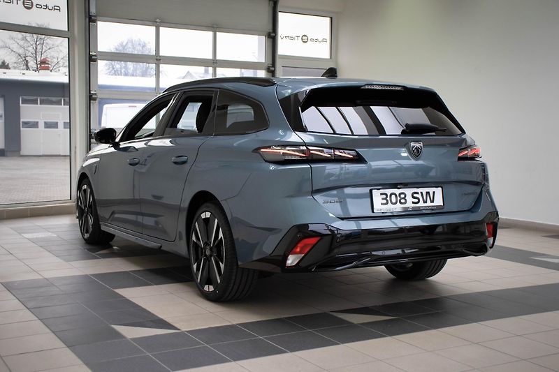 Peugeot 308 SW GT Hybrid 145 e-DCS6 - fotka 6 z 17