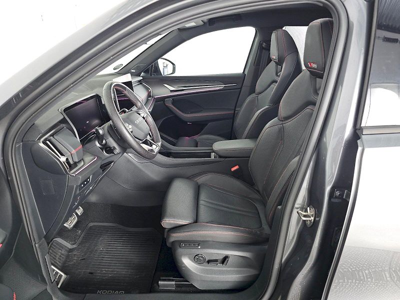 Škoda Kodiaq (2025) 2.0TSI 195kW 4x4 DSG RS 7S TAŽ - fotka 6 z 30
