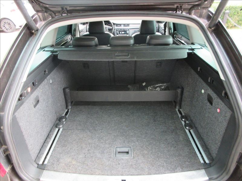 Škoda Superb 2,0 TSi 147Kw, L&K, Tažné, Hav - fotka 28 z 33