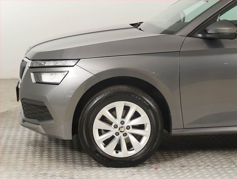 Škoda Kamiq (2023) 1.5 TSI - fotka 14 z 19