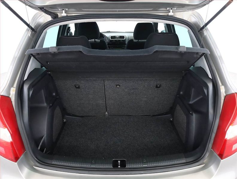 Škoda Fabia (2008) Sportline 1.2 12V, ČR,1.maj - fotka 15 z 15