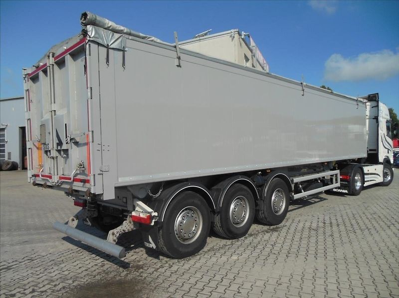 Stas S300CX, 49m3, ADR, JAKO NOVÝ - fotka 2 z 23