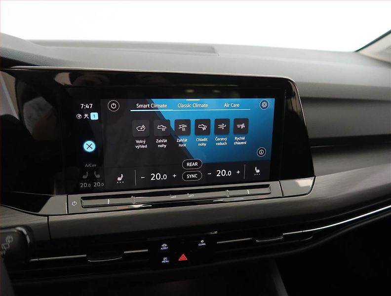 Volkswagen Golf (2022) Style 1.5 TSI, Serv.kniha - fotka 18 z 25