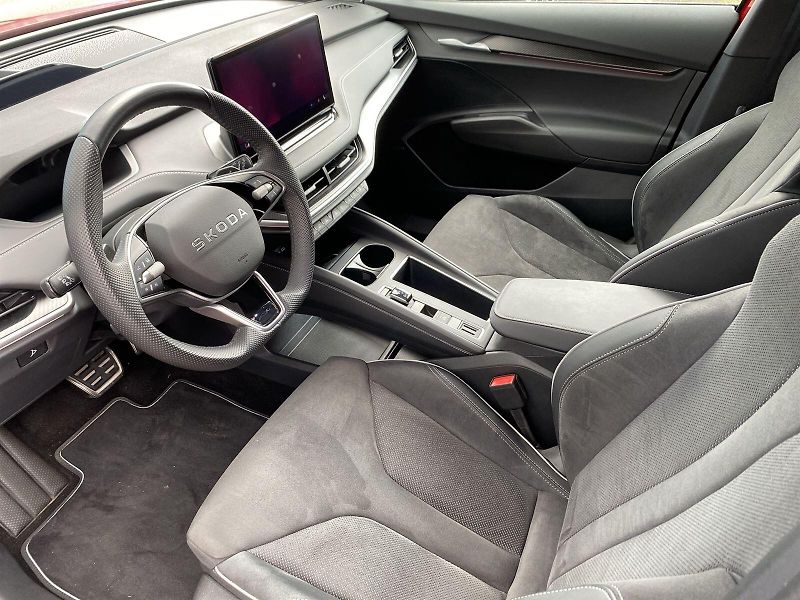Škoda Elroq (2025) 85 SportLine - fotka 6 z 37