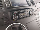 Volkswagen Multivan (2014) Highline 2.0 TDI 4Motion, ČR - náhled 19