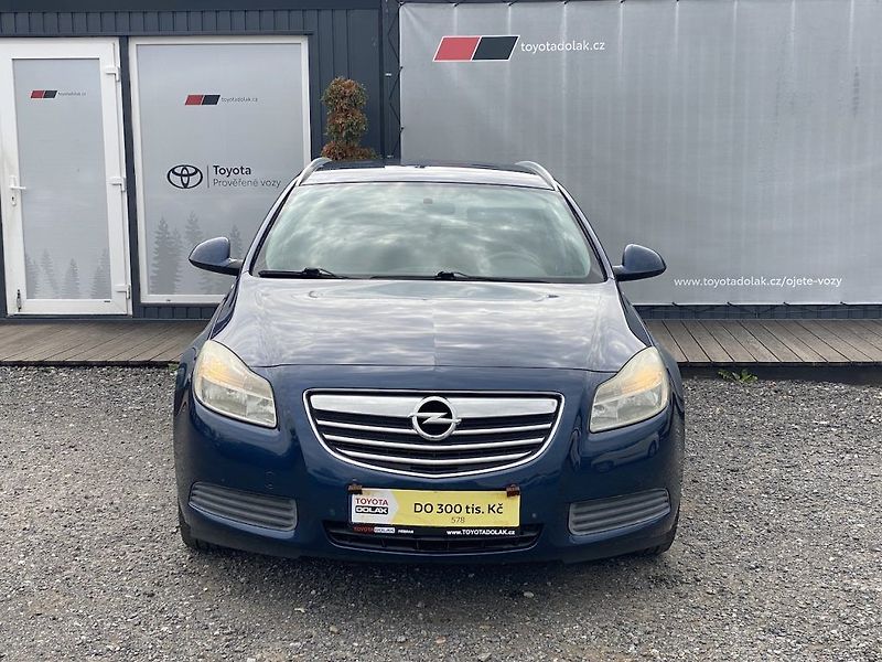 Opel Insignia 2.0CDTi, manual, navi, tažné - fotka 2 z 12