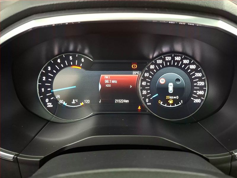 Ford Galaxy (2019) Titanium 2.0 EcoBlue, 4X4 - fotka 11 z 20