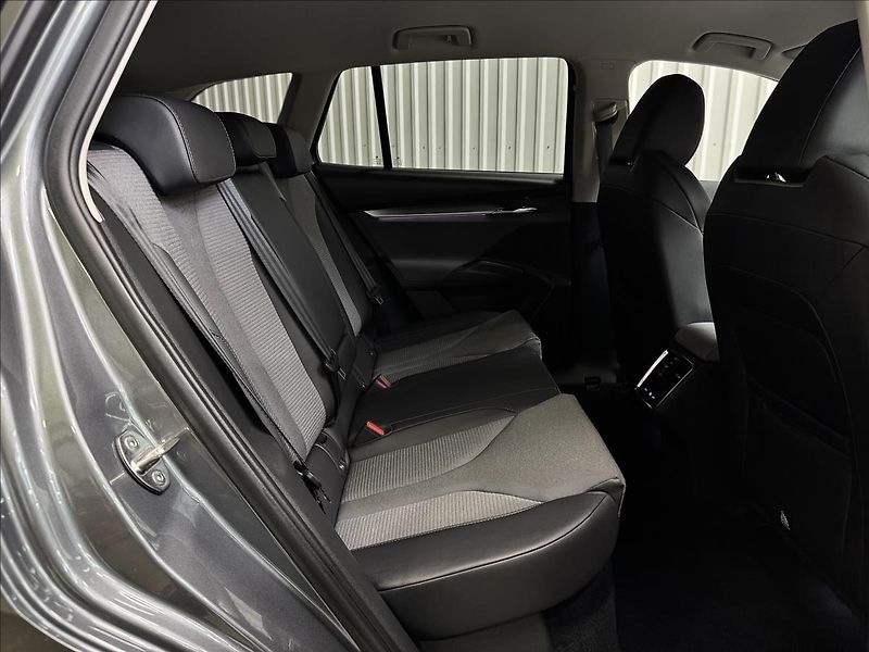 Škoda Enyaq IV80 ACC TAŽNÉ MATRIX LED - fotka 41 z 47