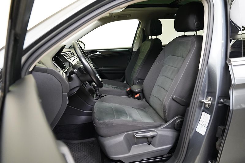 Volkswagen Tiguan - fotka 12 z 26
